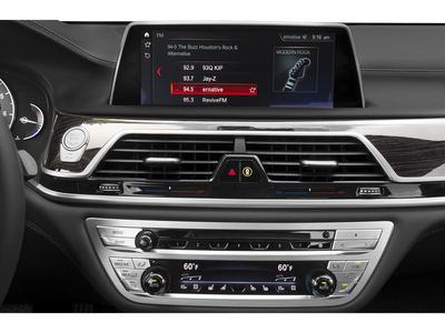 2019 BMW 750i 750i