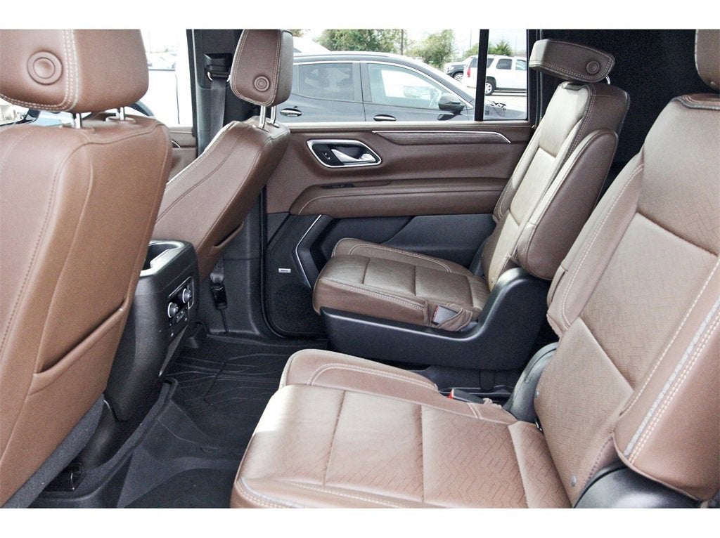 2023 Chevrolet Suburban High Country