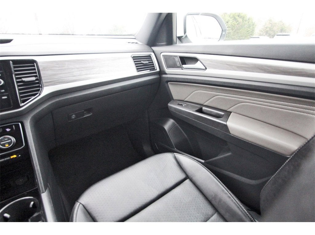 2022 Volkswagen Atlas Cross Sport 2.0T SE w/Technology