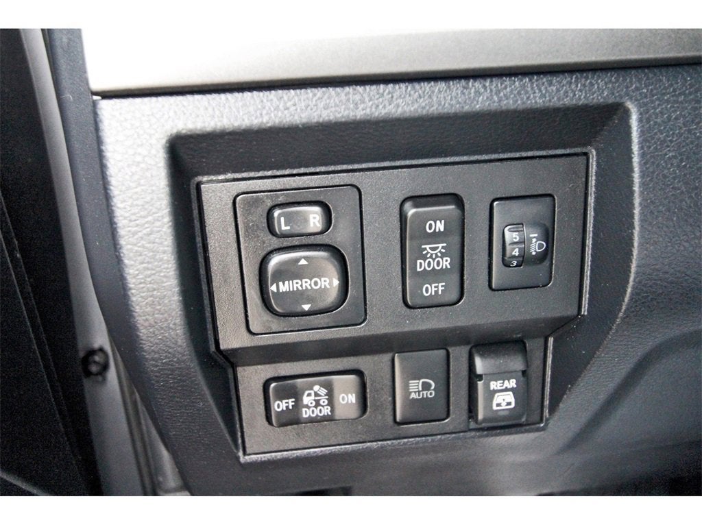 2020 Toyota Tundra 2WD SR5