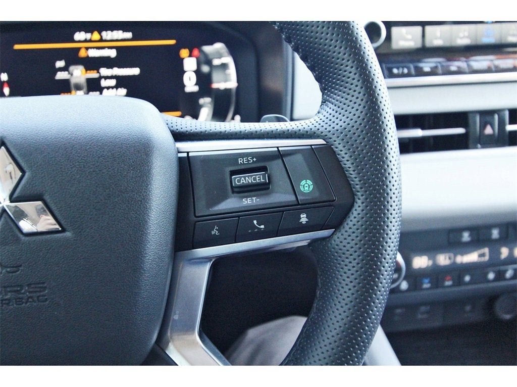 2024 Mitsubishi Outlander SEL