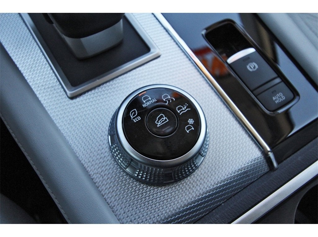 2024 Mitsubishi Outlander SEL