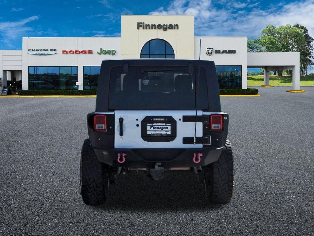 2015 Jeep Wrangler Unlimited Unlimited Rubicon Lifted - XRC - Fox Shocks - Winch