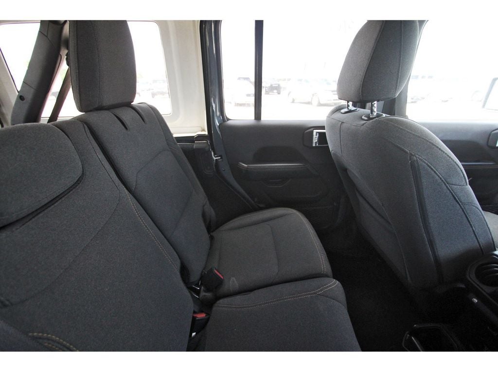 2024 Jeep Wrangler Sahara HARD TOP