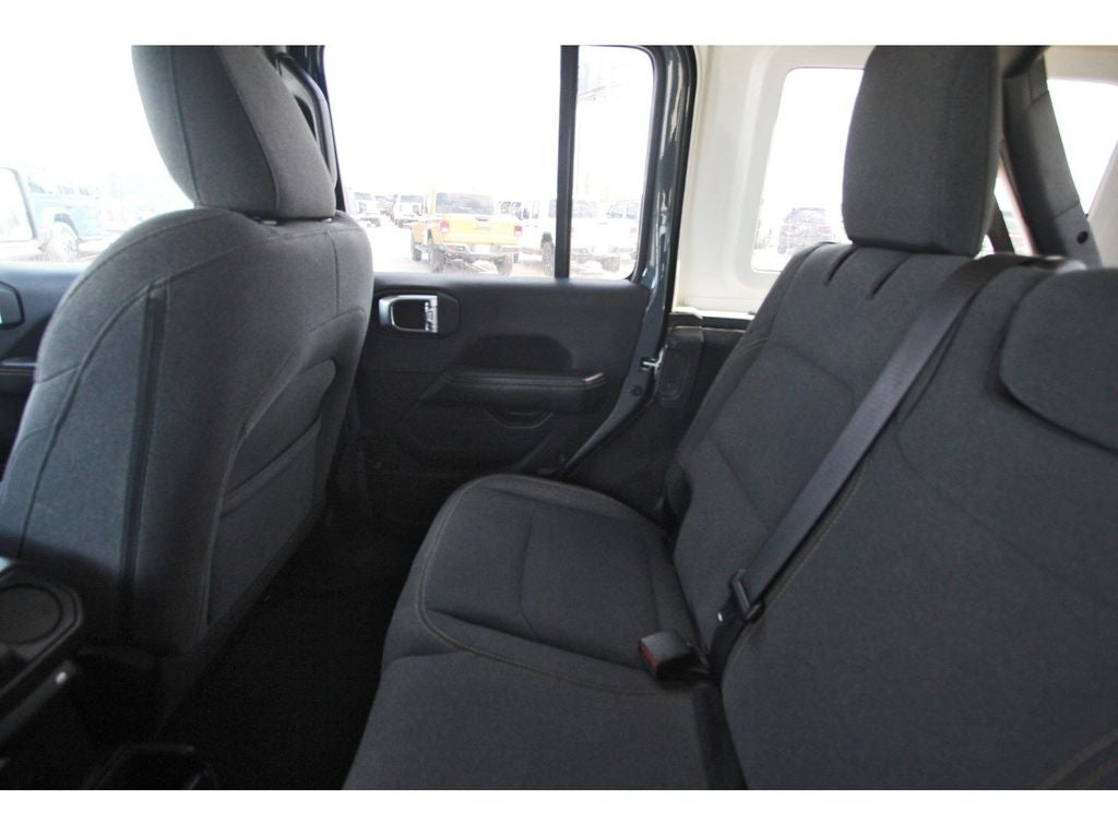 2024 Jeep Wrangler Sahara HARD TOP