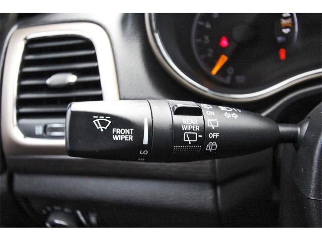 2015 Jeep Grand Cherokee RWD 4dr Laredo