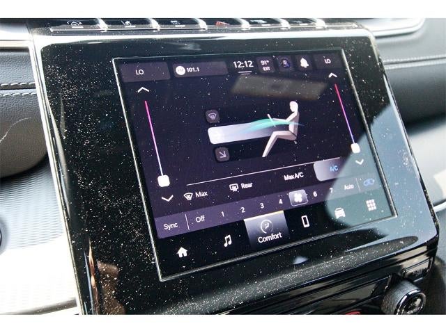 2025 Jeep Grand Cherokee Laredo 4x2