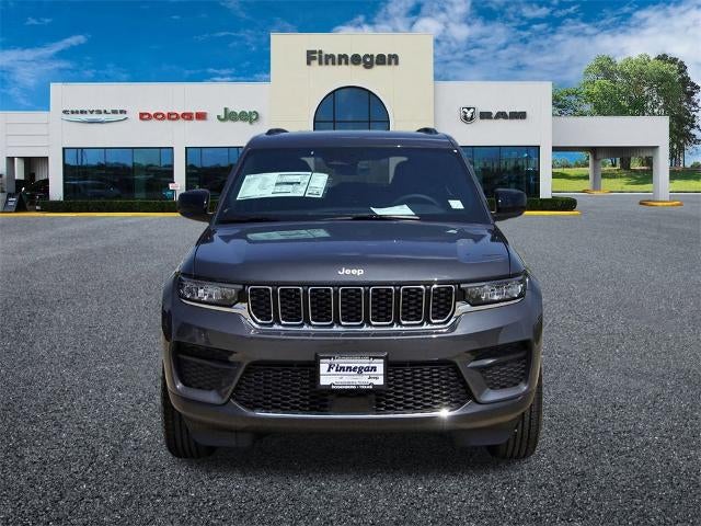 2025 Jeep Grand Cherokee Laredo 4x2