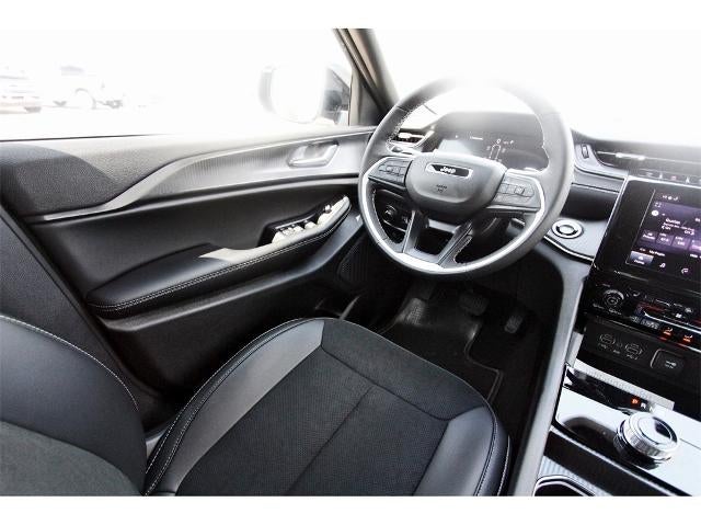 2025 Jeep Grand Cherokee L Altitude X 4x2