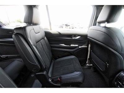 2025 Jeep Grand Cherokee L Altitude X 4x2