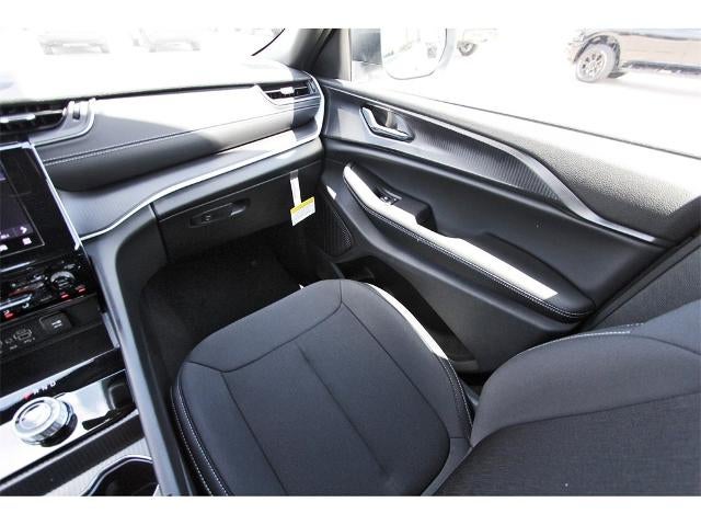 2025 Jeep Grand Cherokee L Laredo 4x4