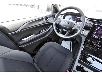 2025 Jeep Grand Cherokee L Laredo 4x4