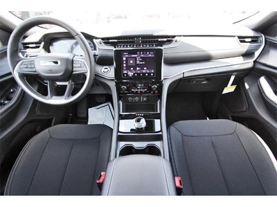 2025 Jeep Grand Cherokee L Laredo 4x4