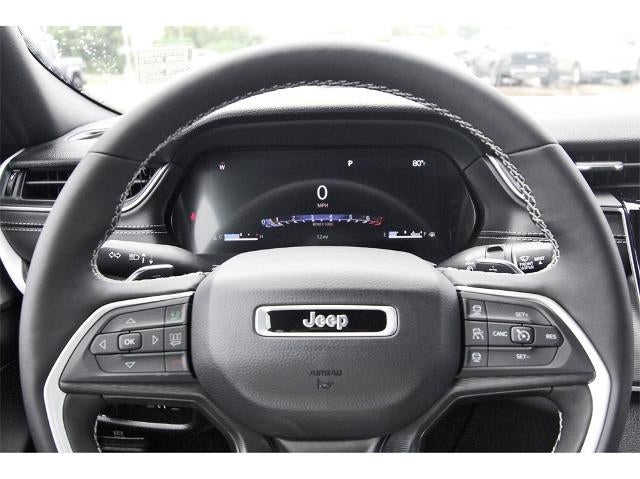 2025 Jeep Grand Cherokee L Laredo 4x4