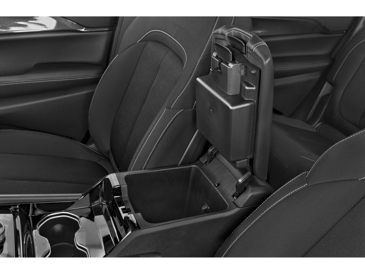 2025 Jeep Grand Cherokee L Laredo 4x4