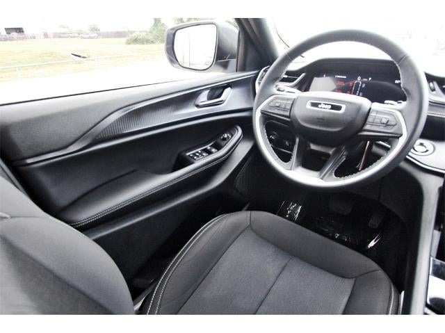 2025 Jeep Grand Cherokee L Laredo 4x4