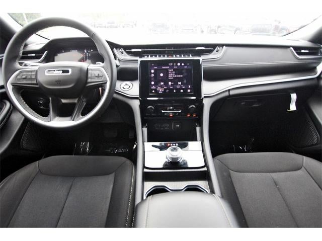 2025 Jeep Grand Cherokee L Laredo 4x4