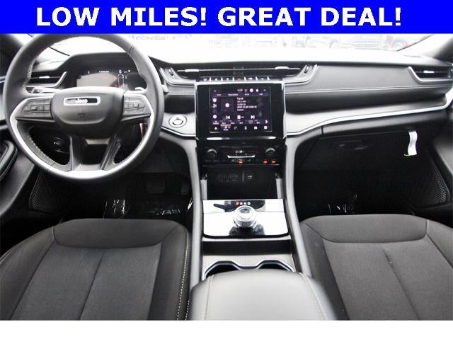 2025 Jeep Grand Cherokee L Laredo 4x4