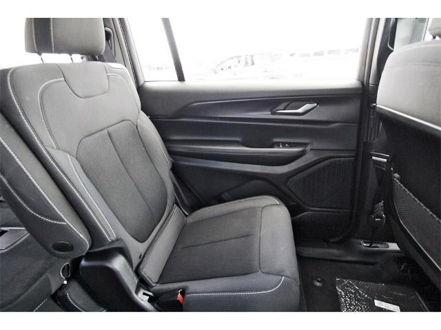 2025 Jeep Grand Cherokee L Laredo 4x4