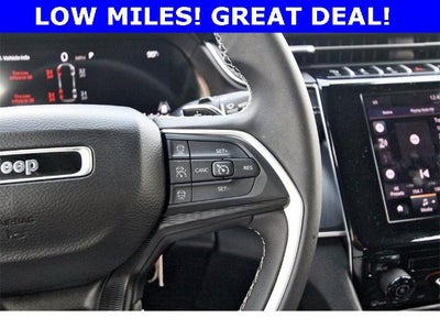 2025 Jeep Grand Cherokee L Laredo 4x4