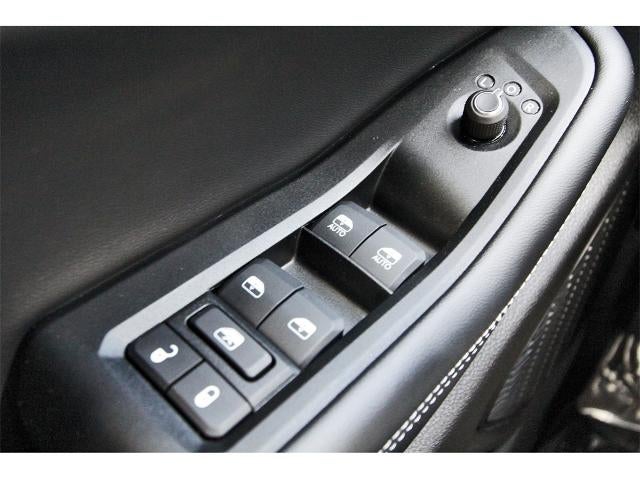 2025 Jeep Grand Cherokee L Laredo 4x4