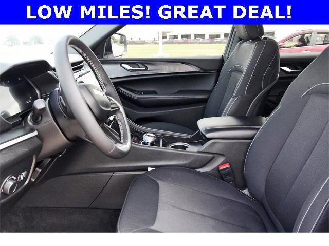 2025 Jeep Grand Cherokee L Laredo 4x4