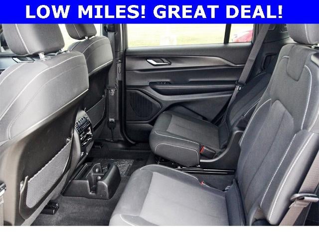 2025 Jeep Grand Cherokee L Laredo 4x4