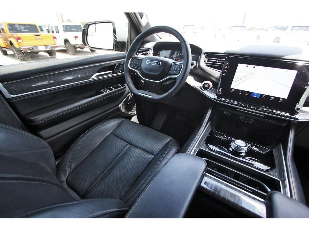 2022 Jeep Wagoneer Series II 4x2