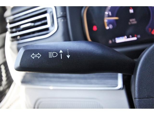 2023 Jeep Wagoneer Series III 4x2