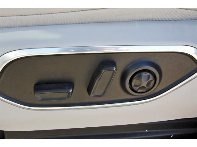 2023 Jeep Wagoneer Series III 4x2