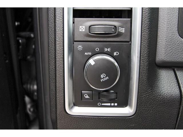 2019 RAM 1500 Classic Lone Star 4x2 Crew Cab 5'7" Box