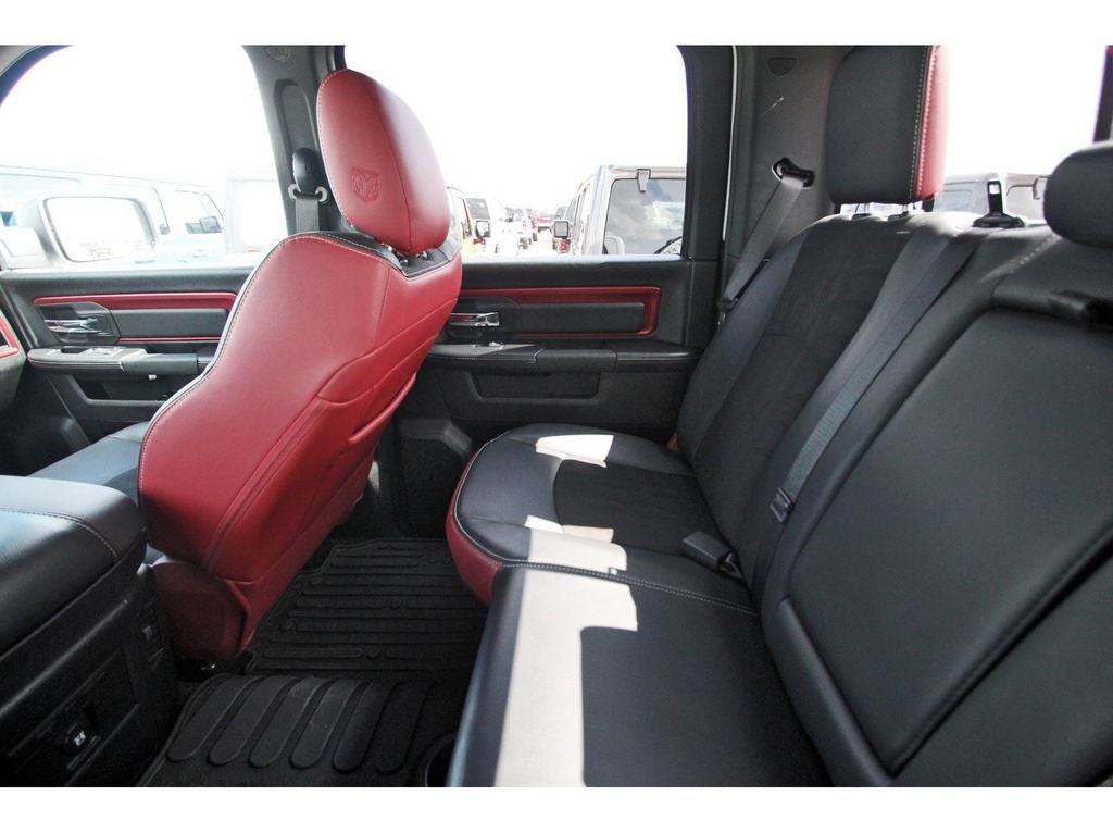 2017 RAM 1500 Rebel Crew Cab 4x4 5'7' Box