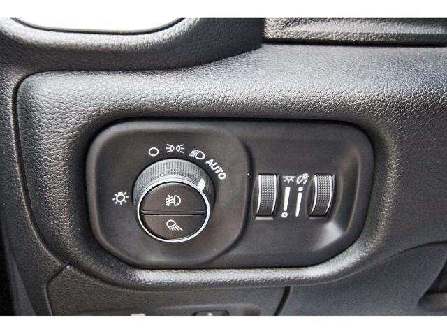 2025 RAM 1500 Big Horn 4x2 Crew Cab 5'7" Box