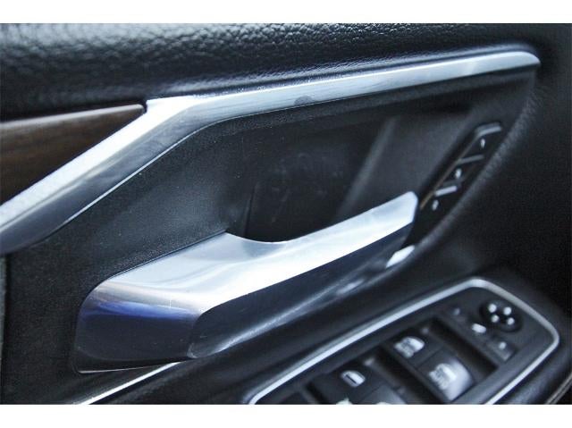 2021 RAM 1500 Laramie 4x2 Crew Cab 5'7" Box