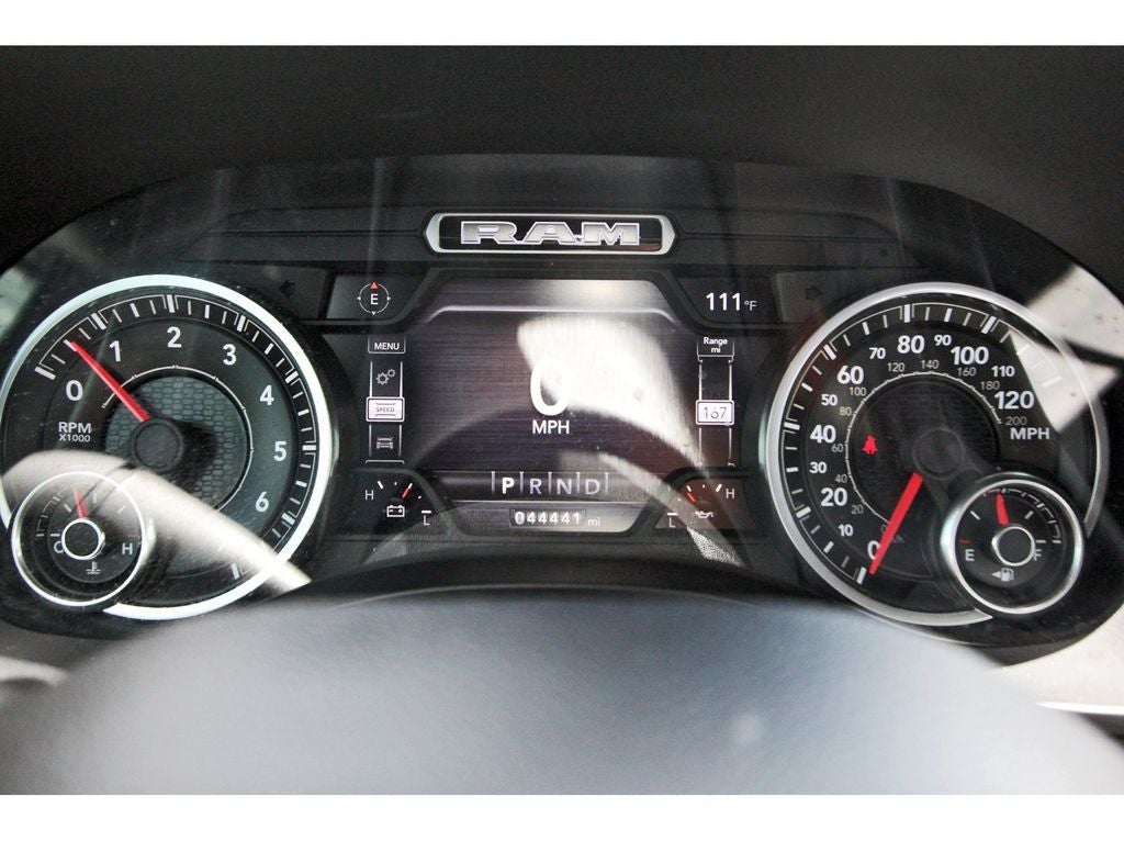 2021 RAM 1500 Big Horn Crew Cab 4x4 5'7' Box