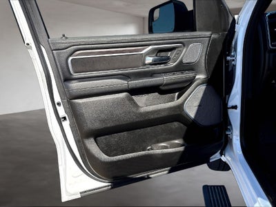 2025 RAM 1500 Laramie Dual–Pane Panoramic Sunroof - Night Edition