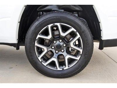 2025 RAM 1500 Laramie 4x4 Crew Cab 5'7" Box