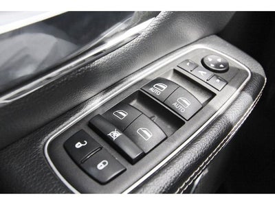 2022 RAM 1500 Laramie 4x4 Crew Cab 5'7" Box