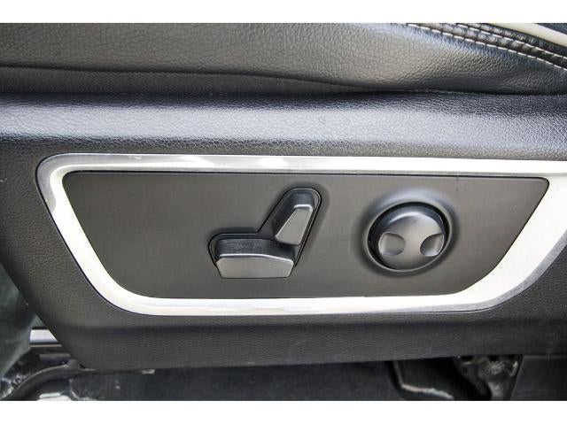 2022 RAM 1500 Laramie 4x4 Crew Cab 5'7" Box