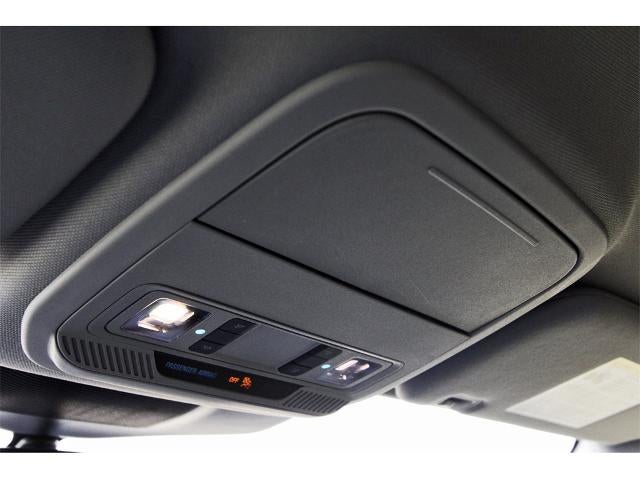 2024 Ford Explorer XLT RWD