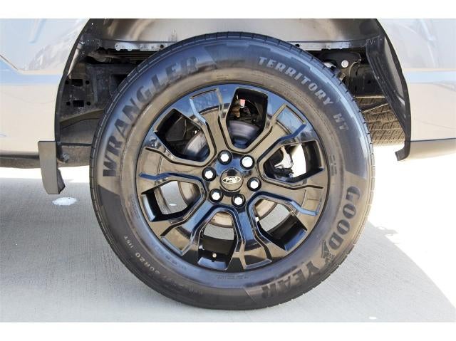 2022 Ford F-150 XL 2WD SuperCrew 5.5' Box