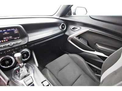 2021 Chevrolet Camaro 2dr Coupe 1LT