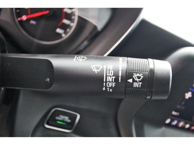 2021 Chevrolet Camaro 2dr Coupe 1LT