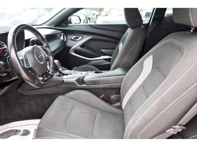 2021 Chevrolet Camaro 2dr Coupe 1LT