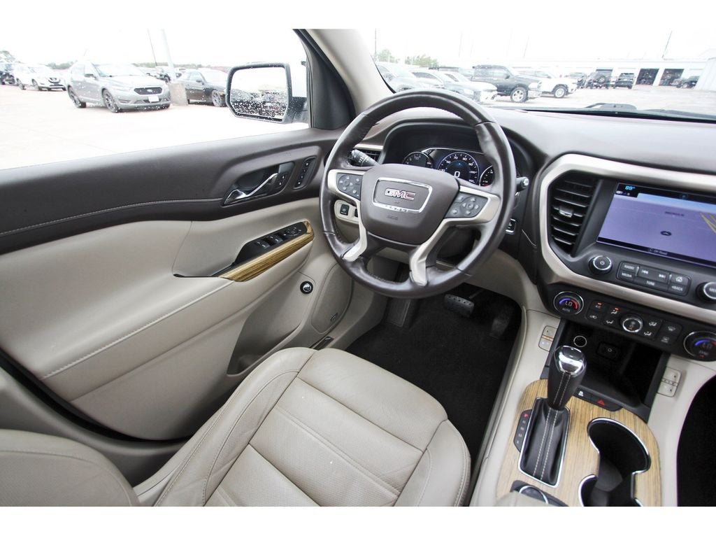2019 GMC Acadia Denali DUAL MOONROOF - 2ND ROW CAPTIANS CHAIRS
