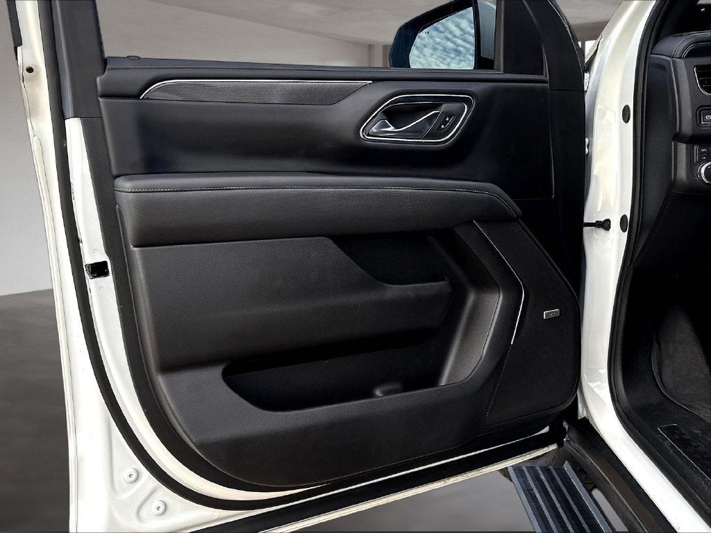 2024 GMC Yukon AT4 Premium PKG - Pano Roof - Tech PKG