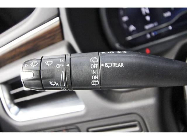 2023 Chevrolet Suburban 2WD Premier