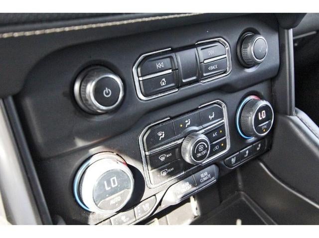 2023 Chevrolet Suburban 2WD Premier