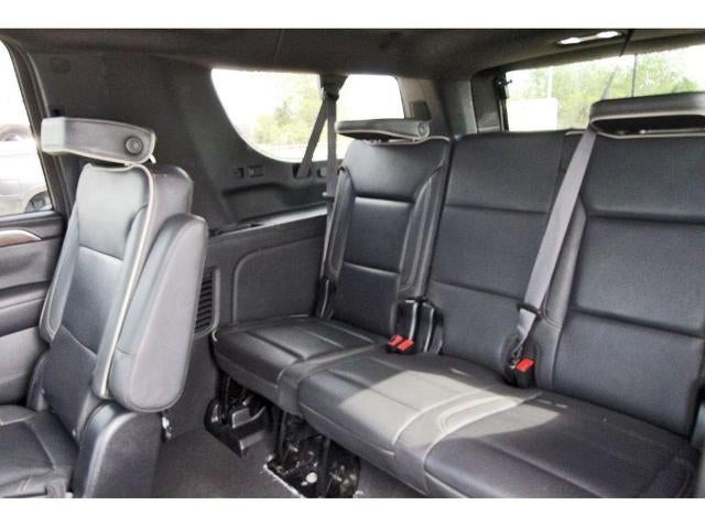 2023 Chevrolet Suburban 2WD Premier