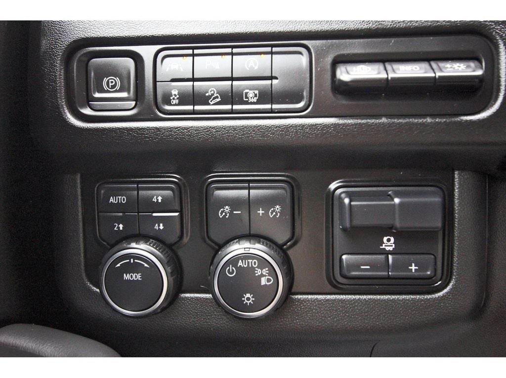 2023 Chevrolet Tahoe 4WD High Country